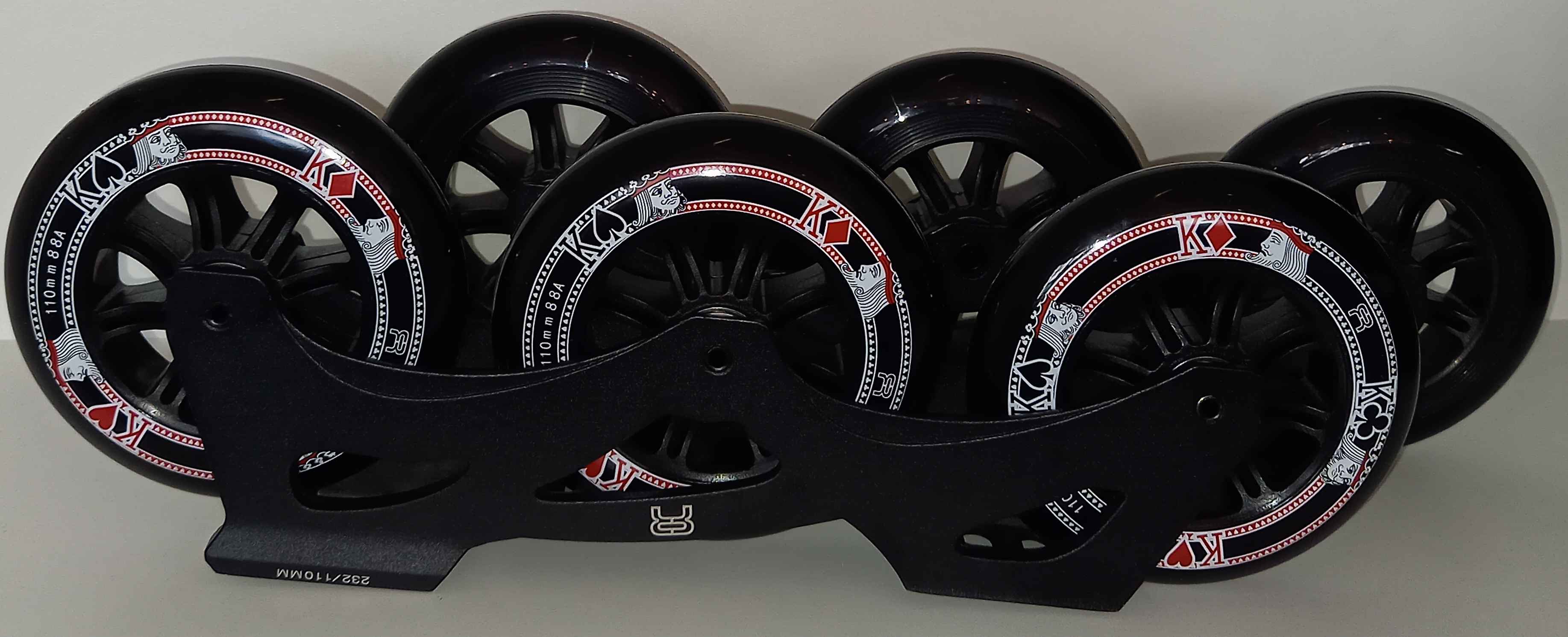 a pair of FR3 310 full frame and wheel set